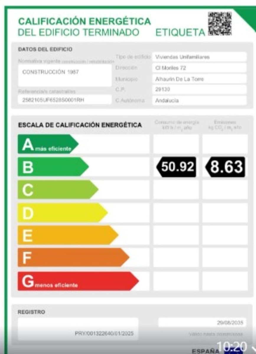 Chalet de 6 habitaciones en Alhaurín de la Torre en venta con piscina garaje - 895.000 € (Ref: 8741953)