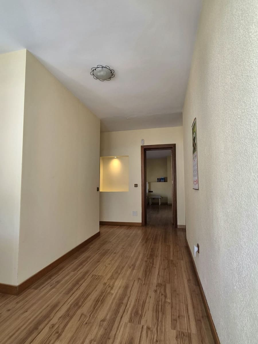 Chalet de 6 habitaciones en Alhaurín de la Torre en venta con piscina garaje - 895.000 € (Ref: 8741953)