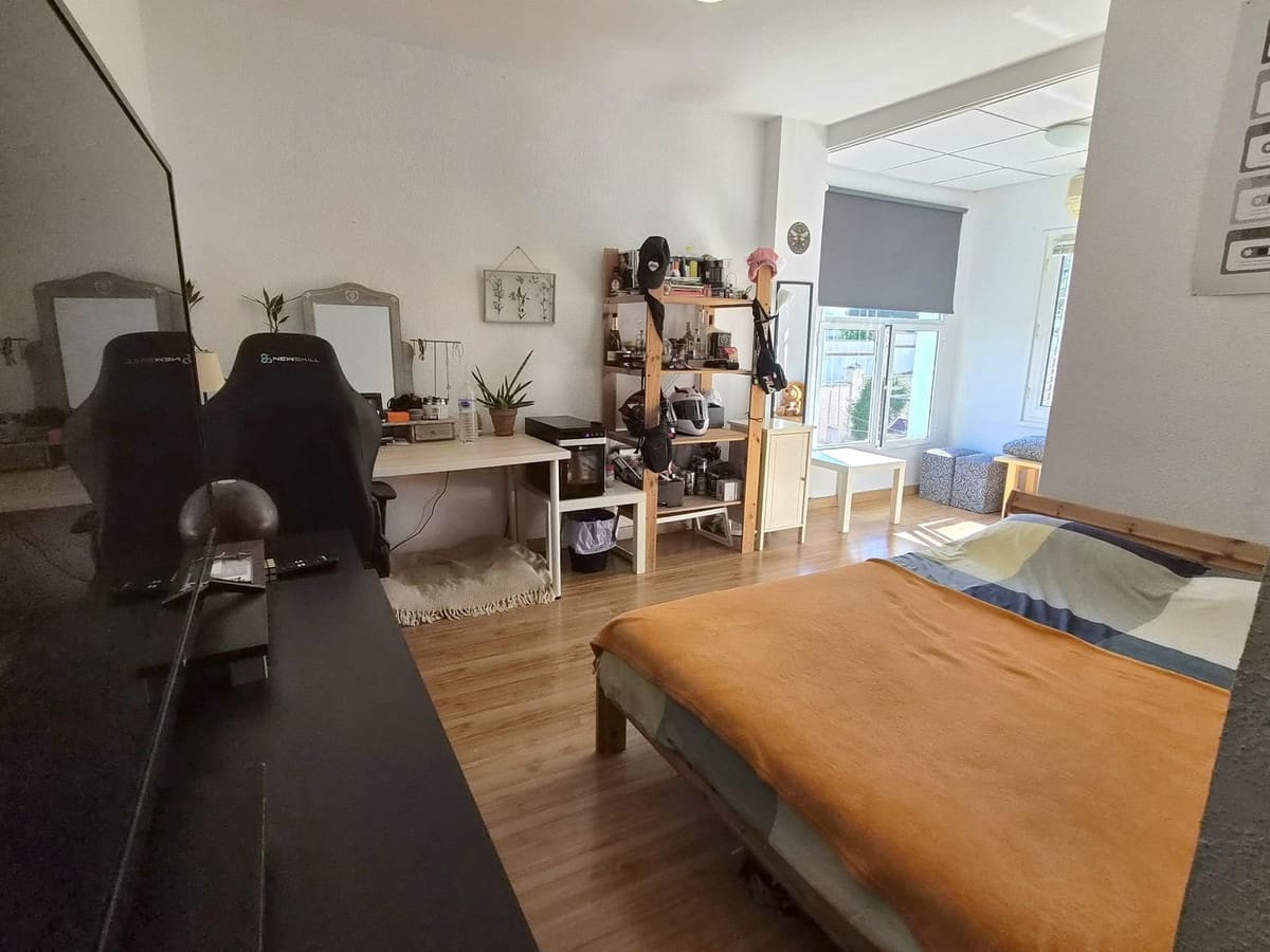 Chalet de 6 habitaciones en Alhaurín de la Torre en venta con piscina garaje - 895.000 € (Ref: 8741953)