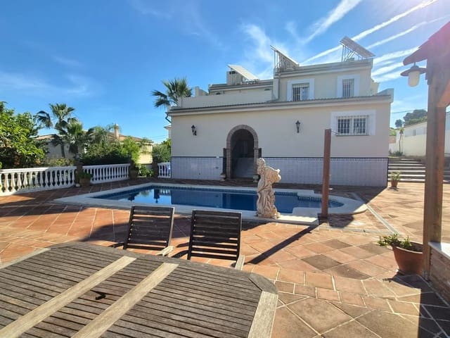 6 sypialnia Willa na sprzedaż w Alhaurín de la Torre z basenem garażem - 895 000 € (Ref: 8741953)