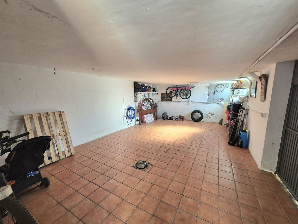 4 soveværelse Semi-Rækkehus til salg i Alhaurin el Grande med swimmingpool garage - € 499.000 (Ref: 8790899)