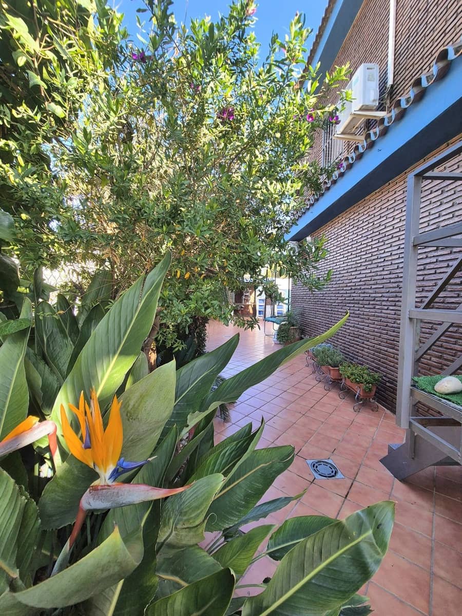 4 soveværelse Semi-Rækkehus til salg i Alhaurin el Grande med swimmingpool garage - € 499.000 (Ref: 8790899)