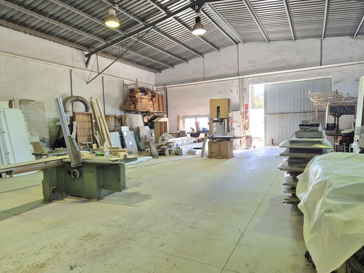 6 soveværelse Finca/Landehus til salg i Coin med swimmingpool garage - € 2.200.000 (Ref: 8905772)