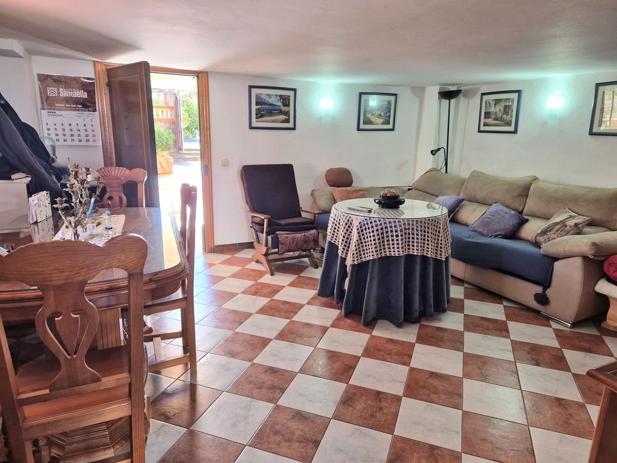 6 soveværelse Finca/Landehus til salg i Coin med swimmingpool garage - € 2.200.000 (Ref: 8905772)