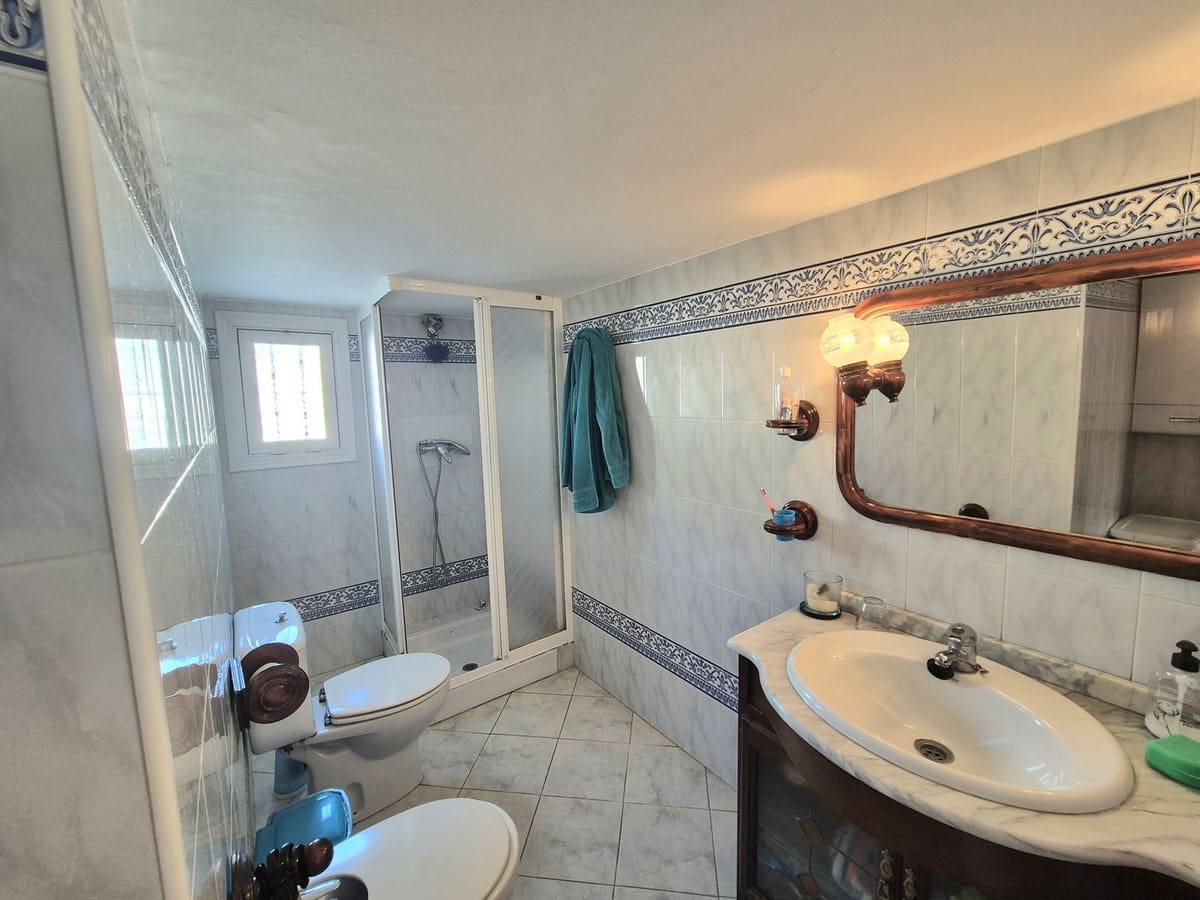 6 soveværelse Finca/Landehus til salg i Coin med swimmingpool garage - € 2.200.000 (Ref: 8905772)