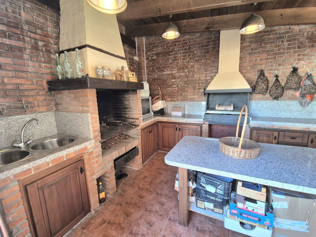 6 soveværelse Finca/Landehus til salg i Coin med swimmingpool garage - € 2.200.000 (Ref: 8905772)