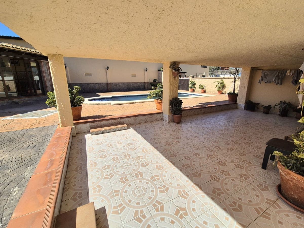 Finca/Casa Rural de 6 habitaciones en Coín en venta con piscina garaje - 2.200.000 € (Ref: 8905772)