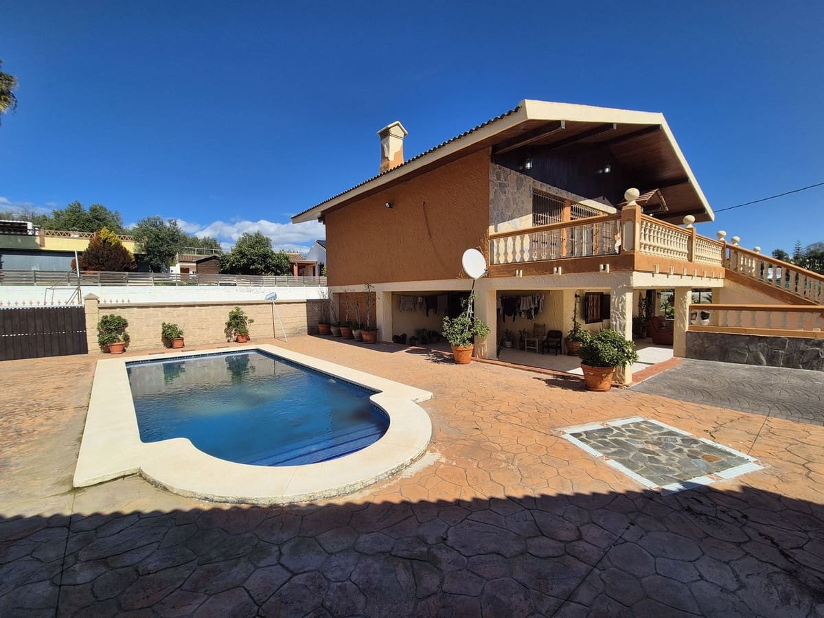 Finca/Casa Rural de 6 habitaciones en Coín en venta con piscina garaje - 2.200.000 € (Ref: 8905772)