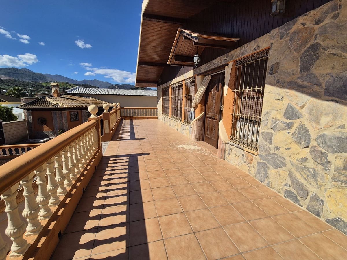 Finca/Casa Rural de 6 habitaciones en Coín en venta con piscina garaje - 2.200.000 € (Ref: 8905772)