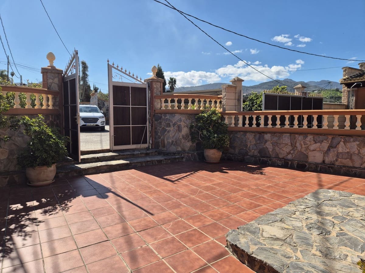 Finca/Casa Rural de 6 habitaciones en Coín en venta con piscina garaje - 2.200.000 € (Ref: 8905772)