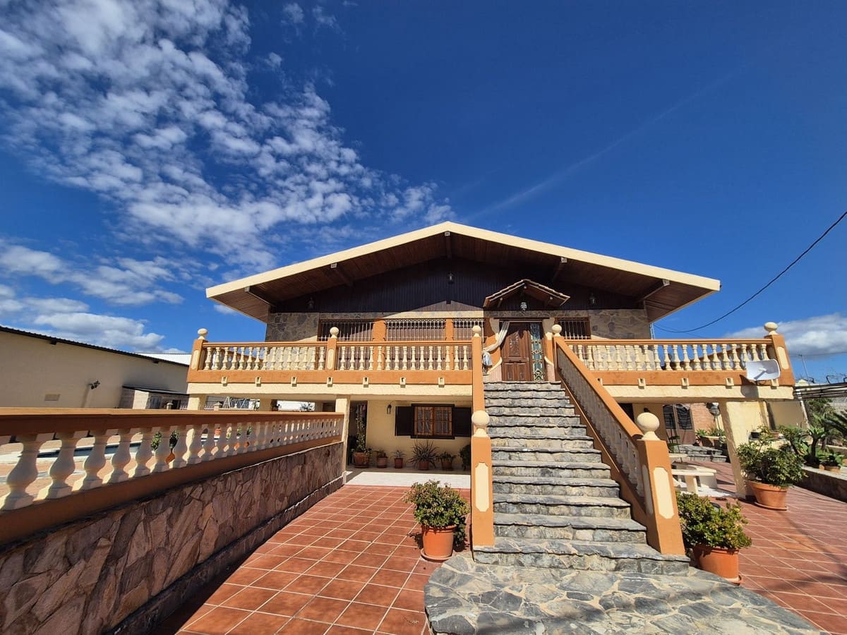 Finca/Casa Rural de 6 habitaciones en Coín en venta con piscina garaje - 2.200.000 € (Ref: 8905772)