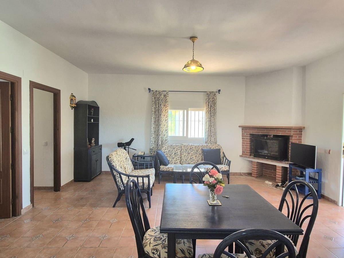 3 chambre Finca/Maison de Campagne à vendre à Cartama avec piscine garage - 349 500 € (Ref: 9004053)