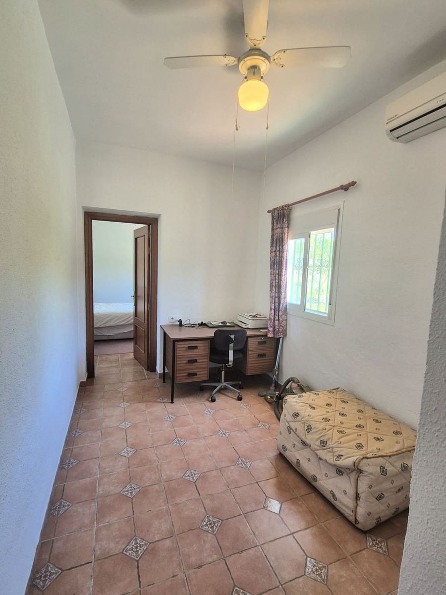 3 chambre Finca/Maison de Campagne à vendre à Cartama avec piscine garage - 349 500 € (Ref: 9004053)