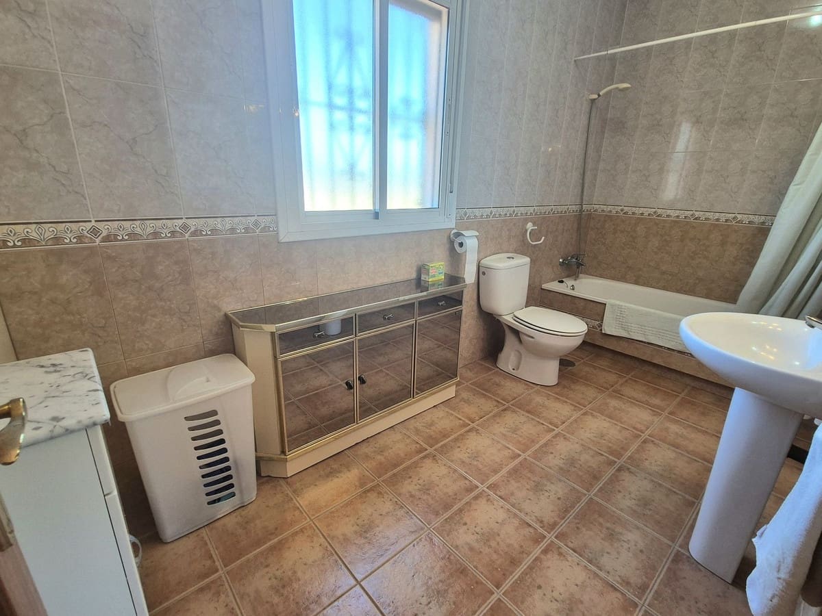 3 chambre Finca/Maison de Campagne à vendre à Cartama avec piscine garage - 349 500 € (Ref: 9004053)