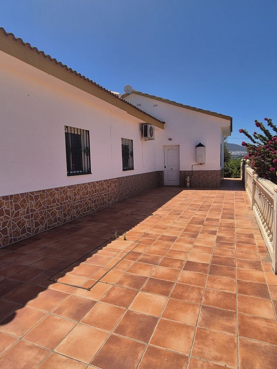 3 chambre Finca/Maison de Campagne à vendre à Cartama avec piscine garage - 349 500 € (Ref: 9004053)