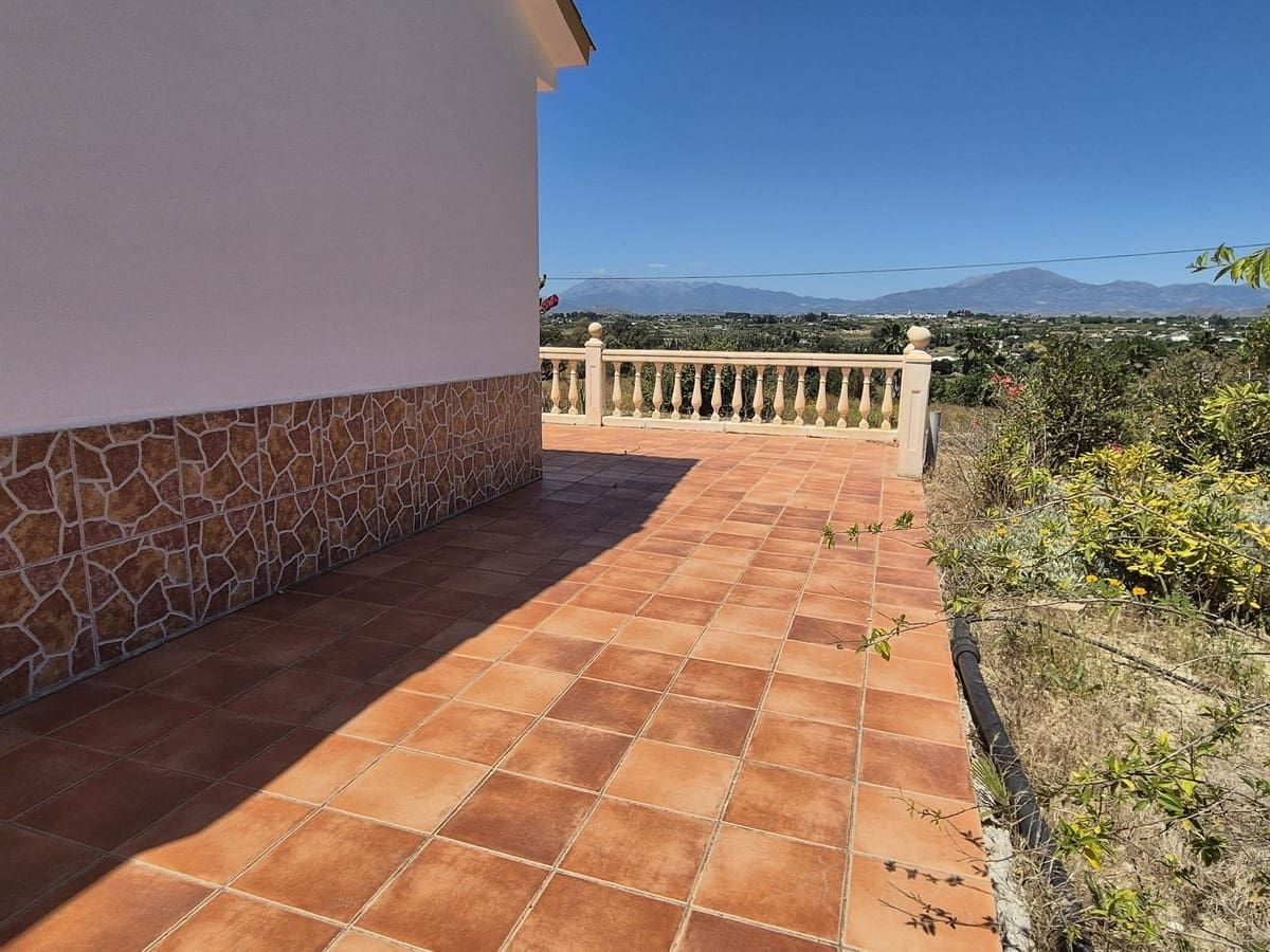 3 chambre Finca/Maison de Campagne à vendre à Cartama avec piscine garage - 349 500 € (Ref: 9004053)