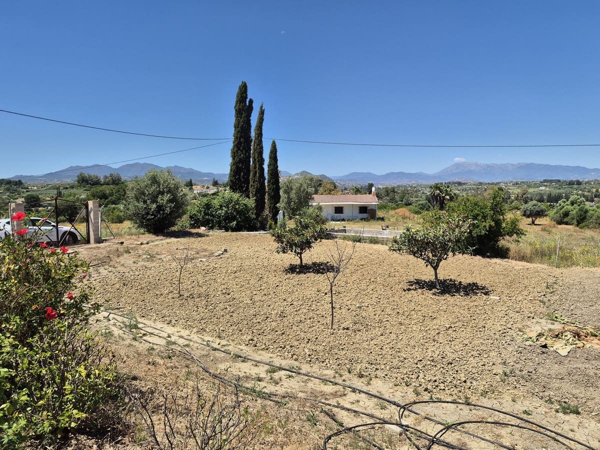 3 chambre Finca/Maison de Campagne à vendre à Cartama avec piscine garage - 349 500 € (Ref: 9004053)