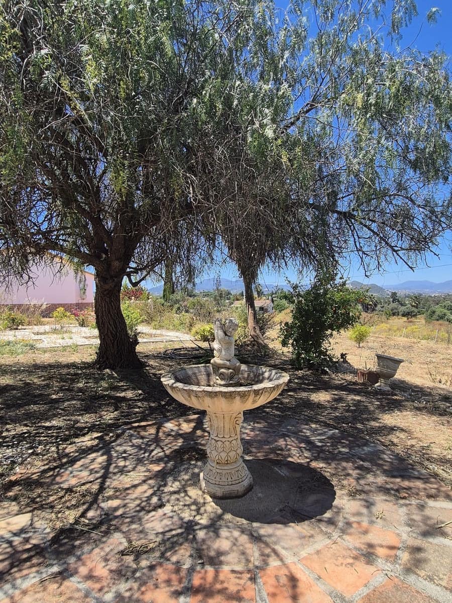 3 chambre Finca/Maison de Campagne à vendre à Cartama avec piscine garage - 349 500 € (Ref: 9004053)