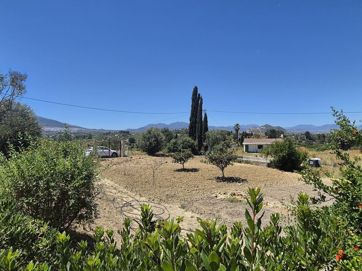 3 chambre Finca/Maison de Campagne à vendre à Cartama avec piscine garage - 349 500 € (Ref: 9004053)