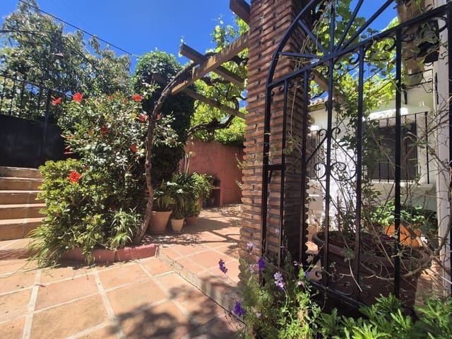 3 slaapkamer Finca/Landhuis te koop in Alhaurín el Grande met zwembad garage - € 680.000 (Ref: 9013083)