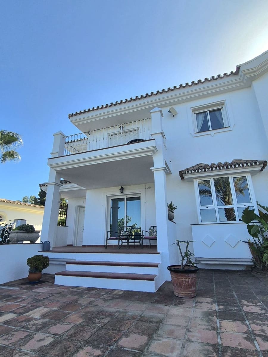 3 slaapkamer Halfvrijstaande villa te koop in Alhaurin Golf met zwembad garage - € 495.000 (Ref: 9018240)