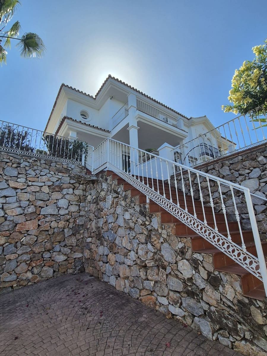 3 chambre Villa/Maison Semi-Mitoyenne à vendre à Alhaurin Golf avec piscine garage - 495 000 € (Ref: 9018240)