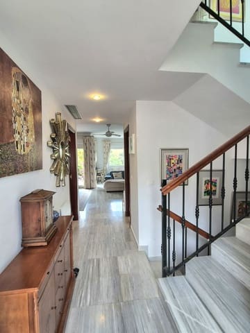 3 slaapkamer Huis te koop in Alhaurín Golf, Alhaurín el Grande met zwembad garage - € 380.000 (Ref: 9058235)