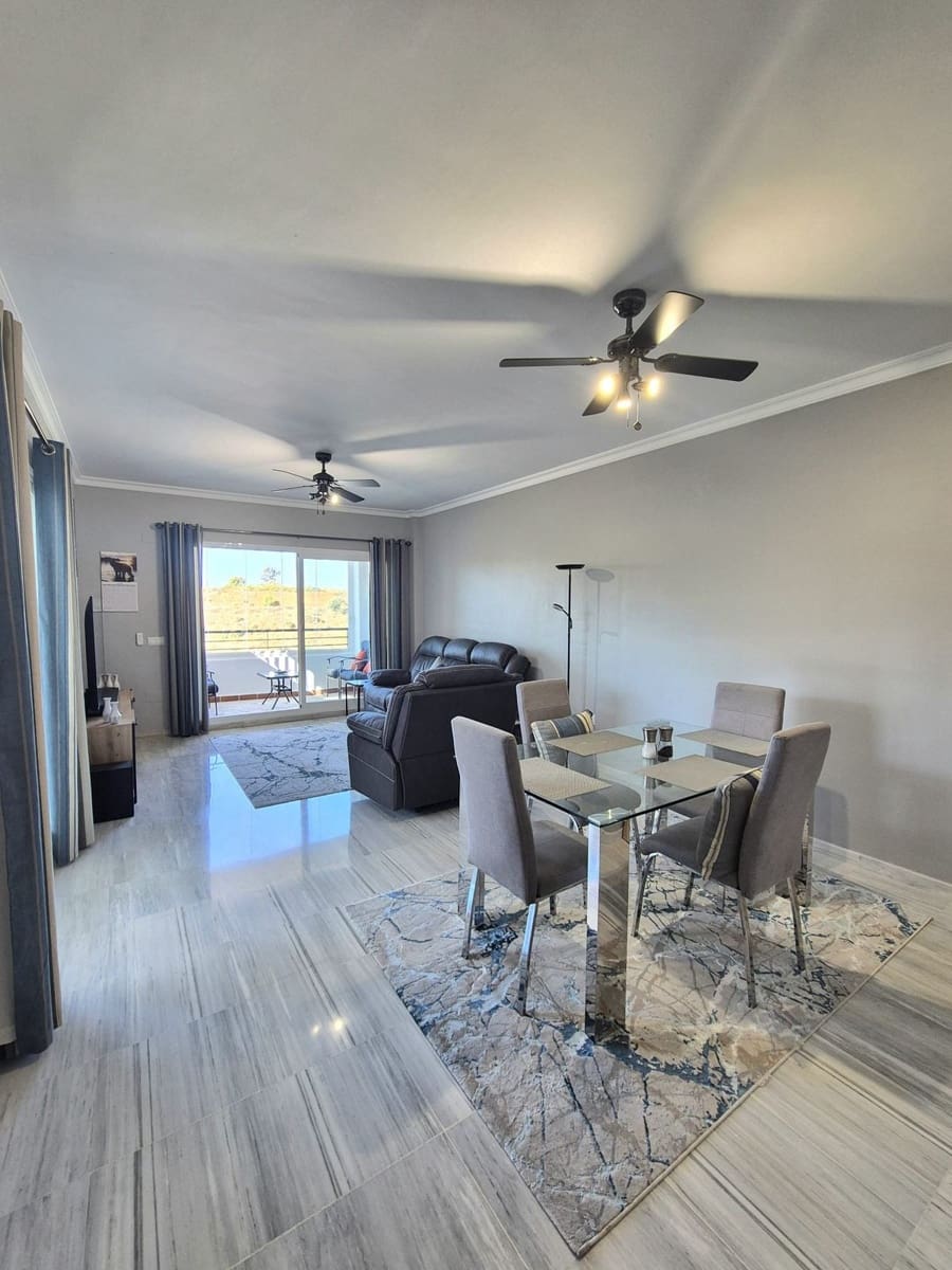 2 soverom Penthouse til salgs i Alhaurin Golf med svømmebasseng garasje - € 330 000 (Ref: 9133122)