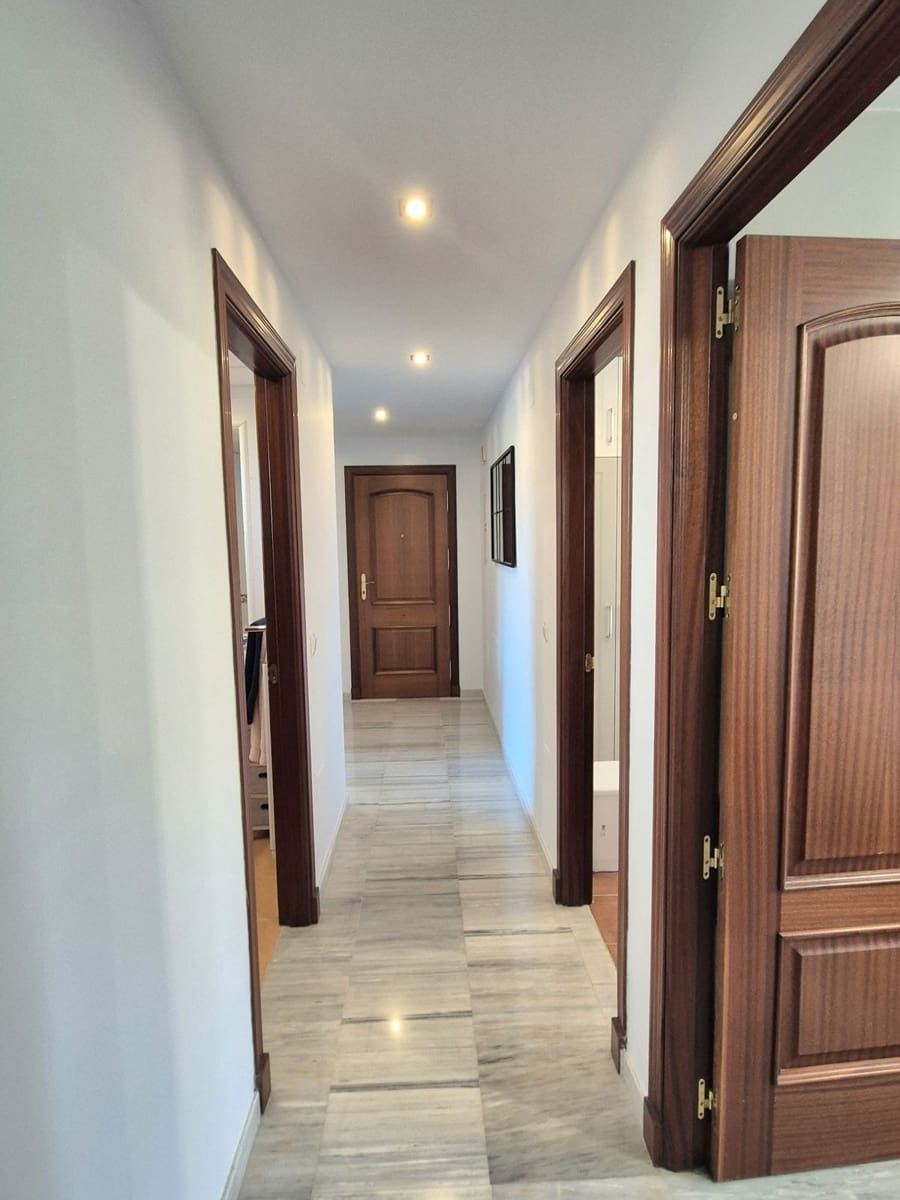 2 soverom Penthouse til salgs i Alhaurin Golf med svømmebasseng garasje - € 330 000 (Ref: 9133122)