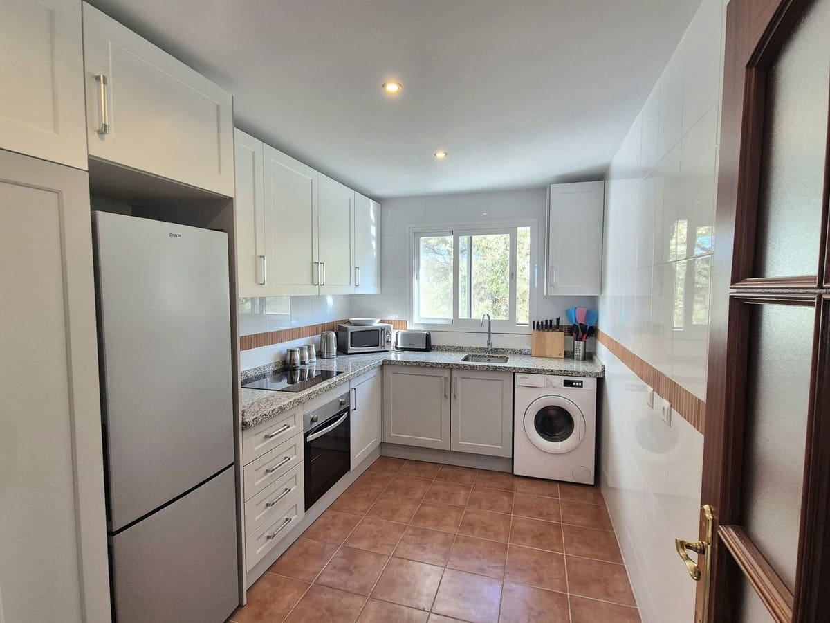 2 soverom Penthouse til salgs i Alhaurin Golf med svømmebasseng garasje - € 330 000 (Ref: 9133122)