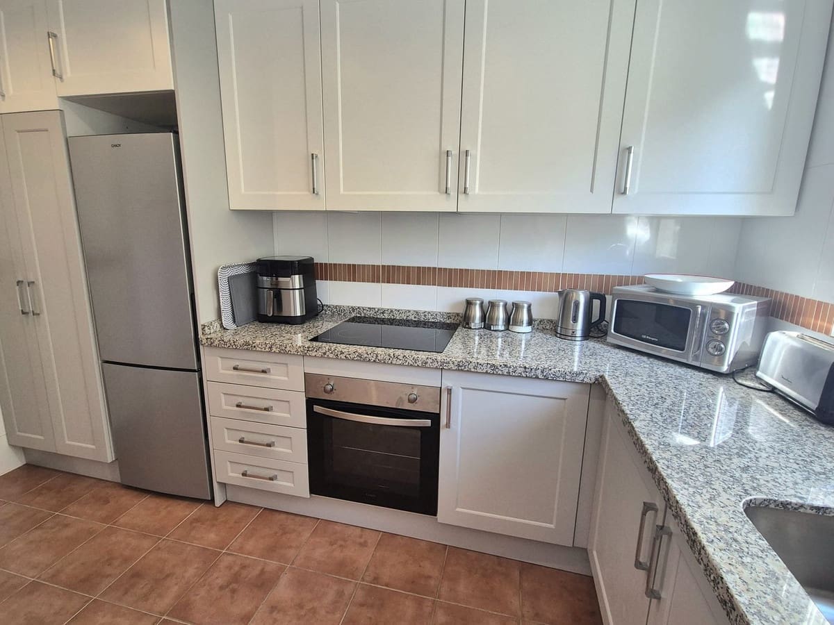 2 soverom Penthouse til salgs i Alhaurin Golf med svømmebasseng garasje - € 330 000 (Ref: 9133122)