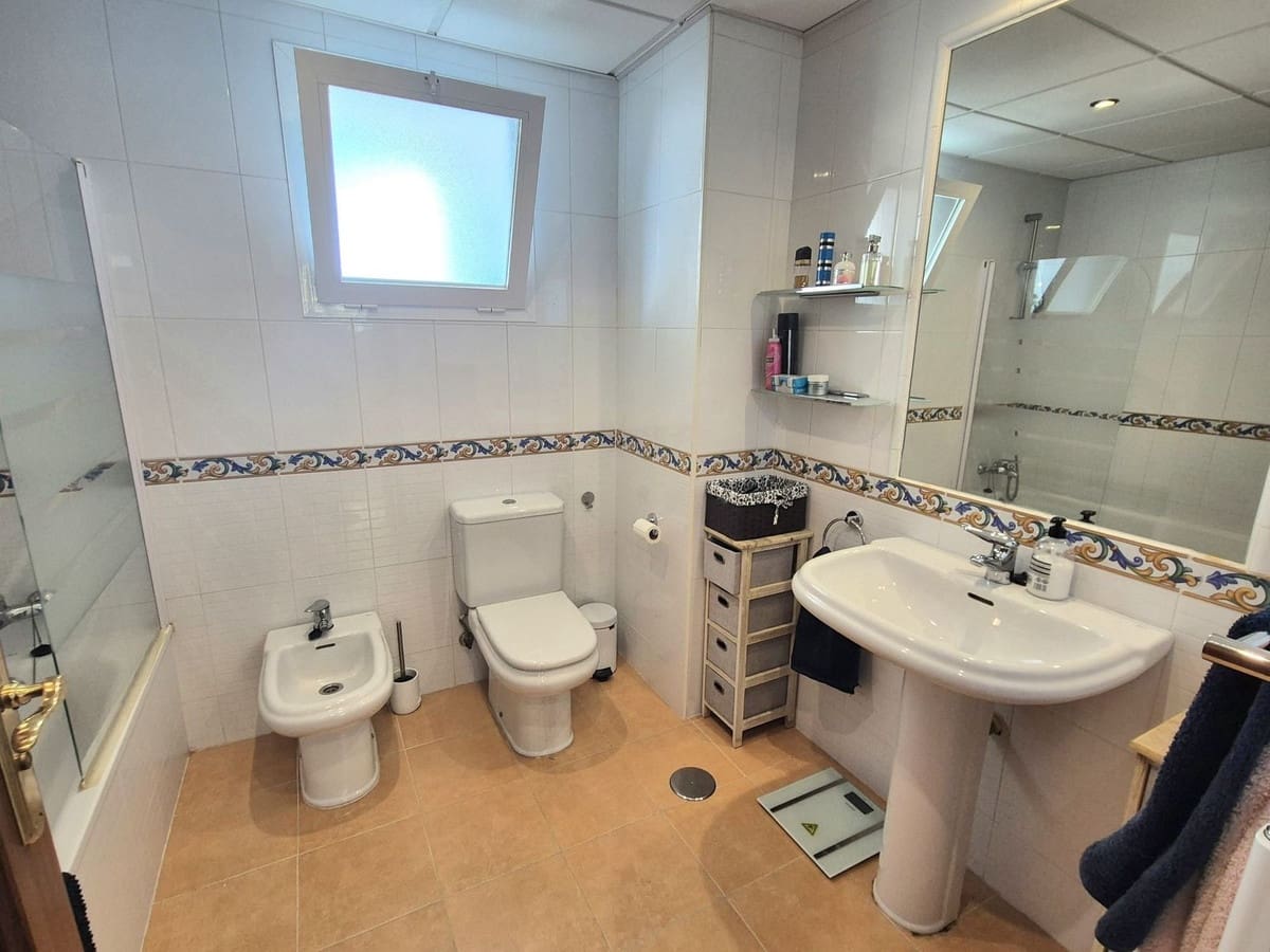 2 soverom Penthouse til salgs i Alhaurin Golf med svømmebasseng garasje - € 330 000 (Ref: 9133122)