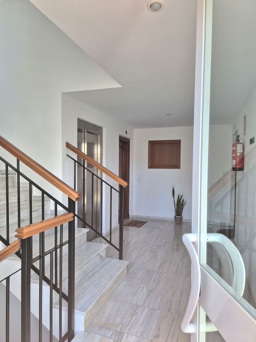 2 soverom Penthouse til salgs i Alhaurin Golf med svømmebasseng garasje - € 330 000 (Ref: 9133122)