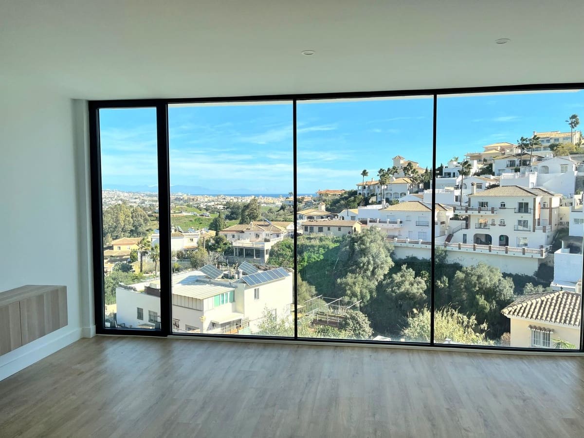 3 soveværelse Villa til salg i Cerro del Aguila med swimmingpool garage - € 989.000 (Ref: 9135939)