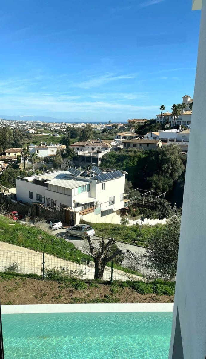 3 soveværelse Villa til salg i Cerro del Aguila med swimmingpool garage - € 989.000 (Ref: 9135939)