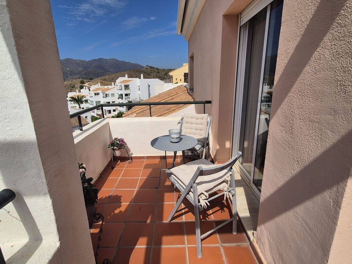 3 soveværelse Lejlighed til salg i Alhaurin Golf med swimmingpool garage - € 359.000 (Ref: 9138857)