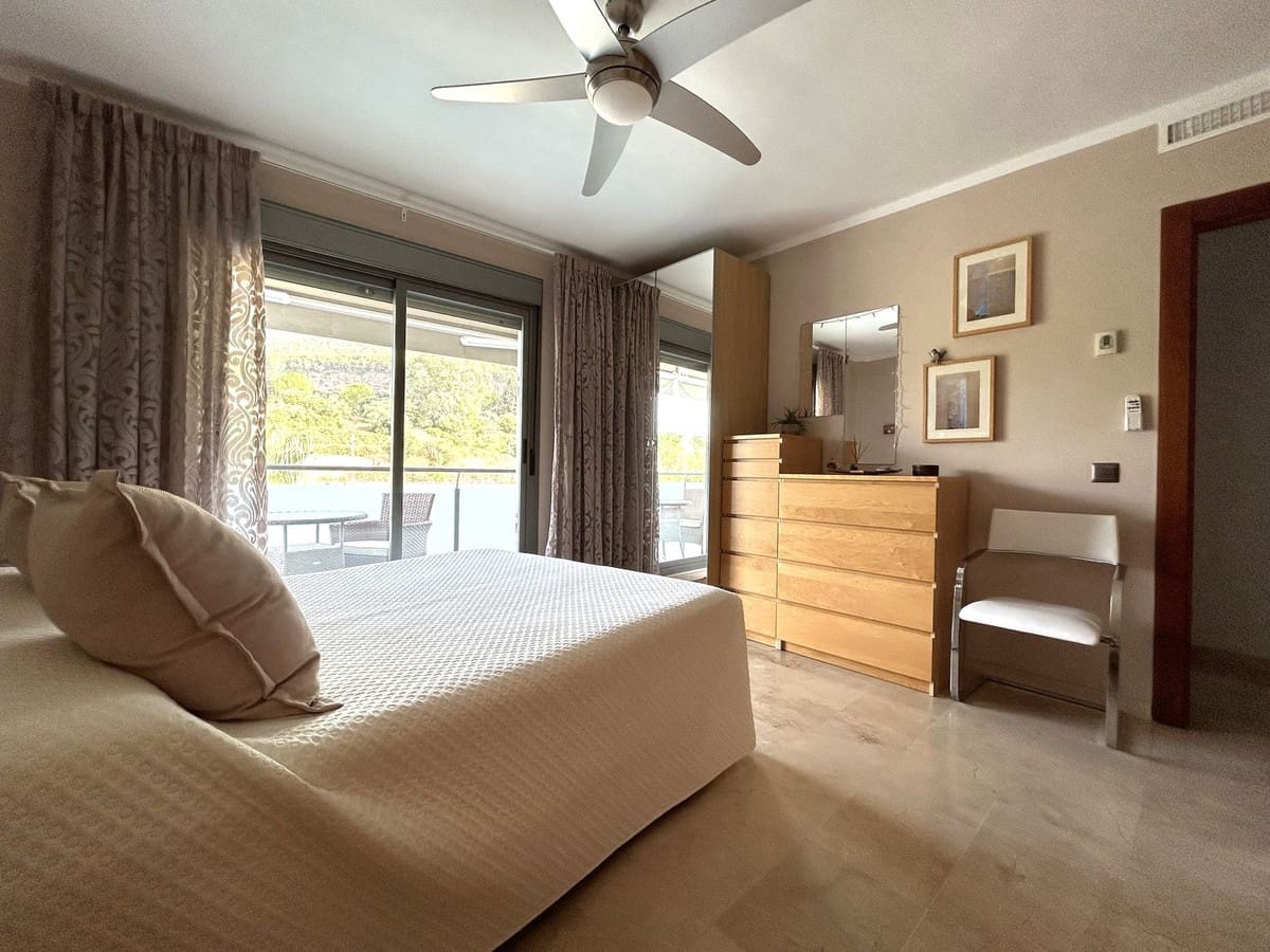 2 soverom Penthouse til salgs i Alhaurin el Grande med garasje - € 349 000 (Ref: 9233861)