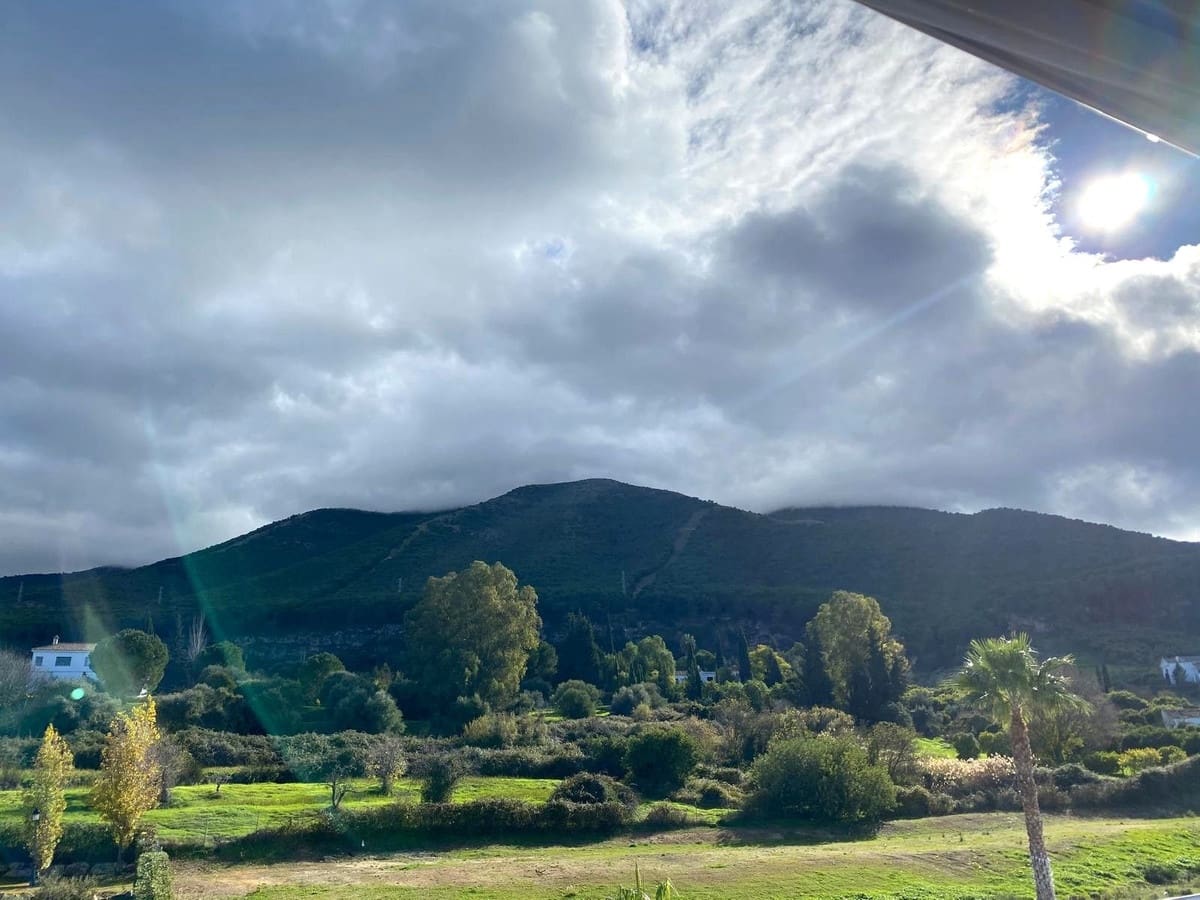 2 soverom Penthouse til salgs i Alhaurin el Grande med garasje - € 349 000 (Ref: 9233861)