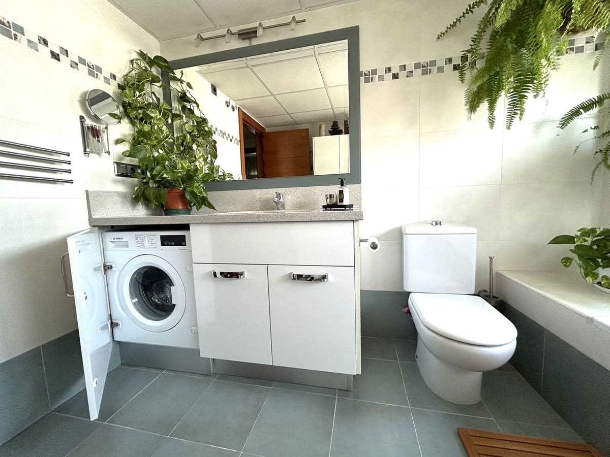 2 bedroom Penthouse for sale in Alhaurin el Grande with garage - € 349,000 (Ref: 9233861)