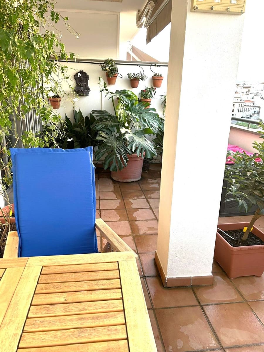 2 bedroom Penthouse for sale in Alhaurin el Grande with garage - € 349,000 (Ref: 9233861)