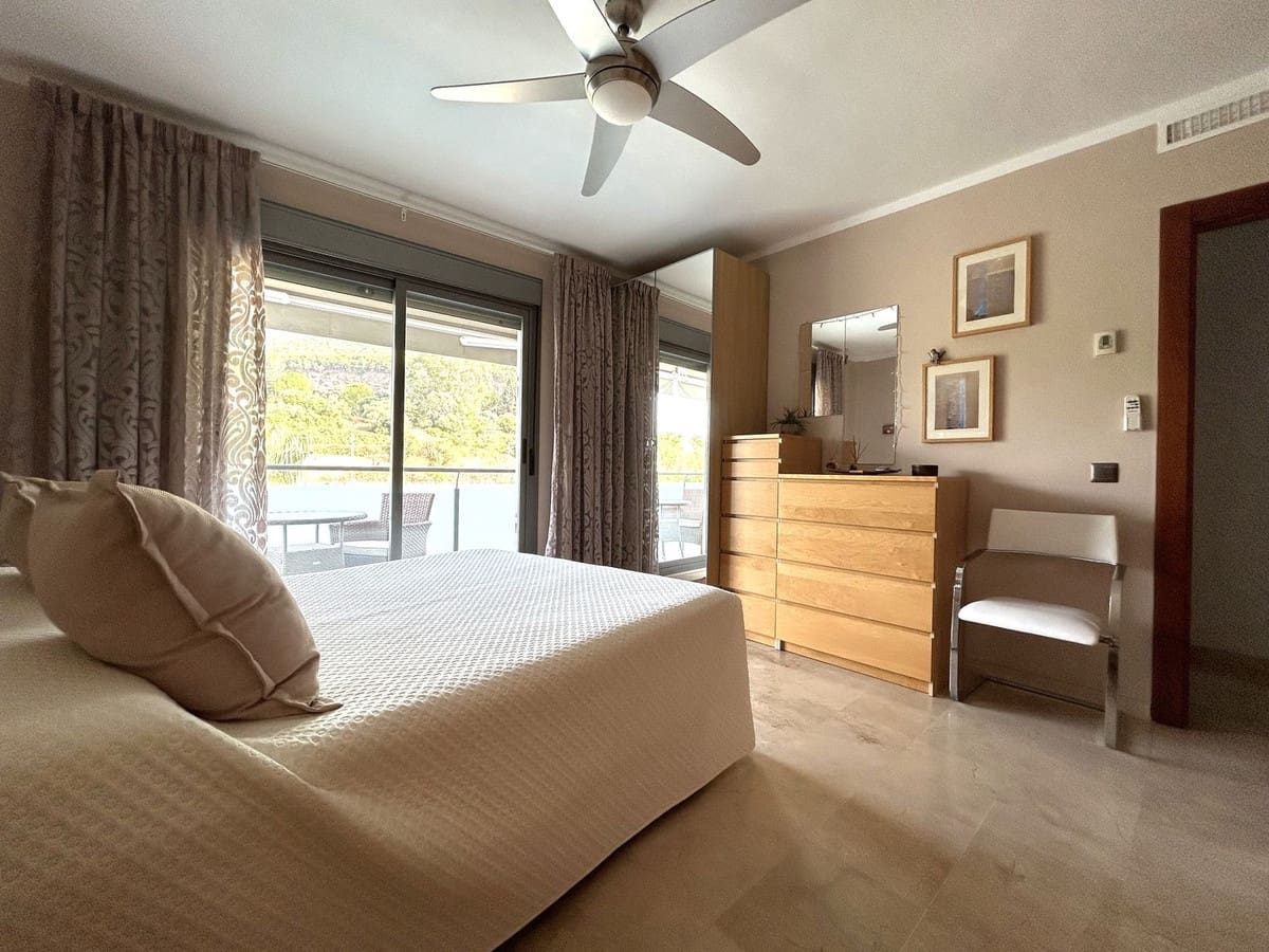 Ático de 2 habitaciones en Alhaurín el Grande en venta con garaje - 349.000 € (Ref: 9233861)