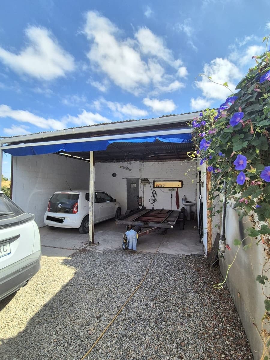 2 soveværelse Villa til salg i Coin med swimmingpool garage - € 475.000 (Ref: 9247505)