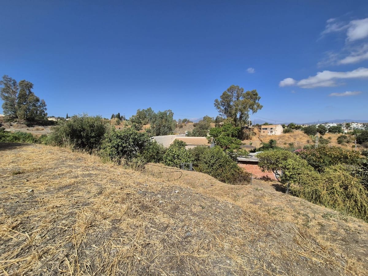 Chalet de 2 habitaciones en Coín en venta con piscina garaje - 475.000 € (Ref: 9247505)