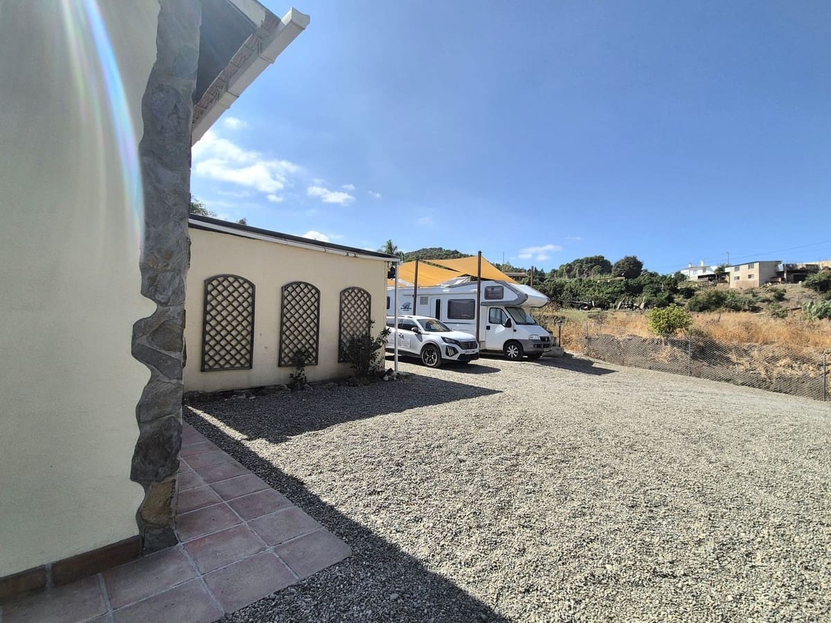 2 bedroom Villa for sale in Coin with pool garage - € 475,000 (Ref: 9247505)