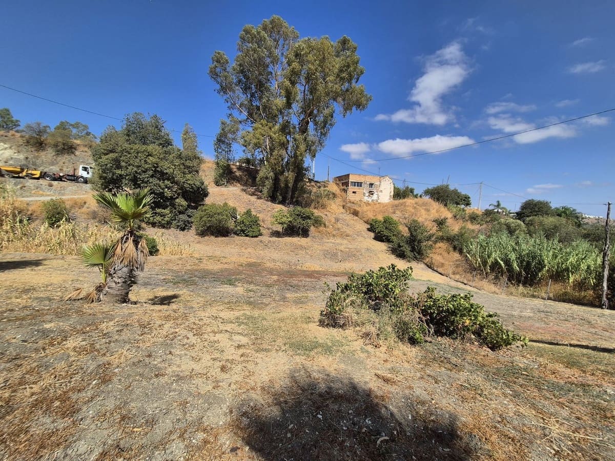 2 bedroom Villa for sale in Coin with pool garage - € 475,000 (Ref: 9247505)