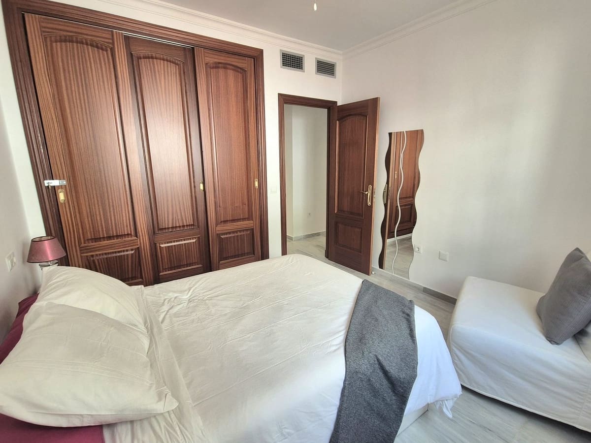 2 bedroom Apartment for sale in Alhaurin Golf with pool garage - € 285,000 (Ref: 9249485)