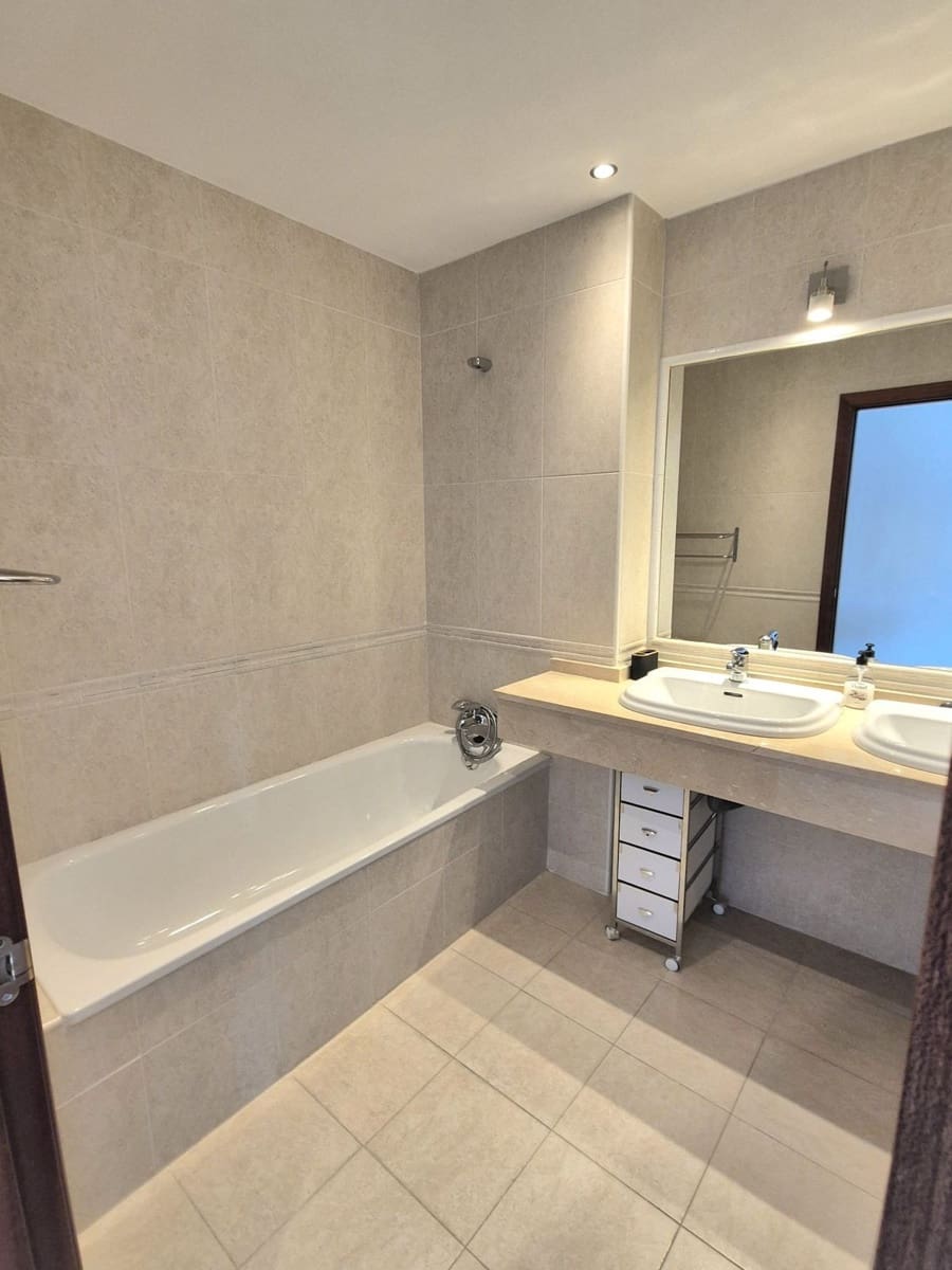 2 bedroom Apartment for sale in Alhaurin Golf with pool garage - € 285,000 (Ref: 9249485)