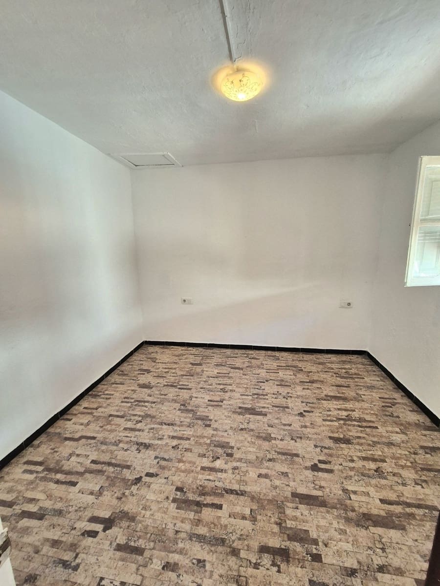 2 soverom Kjedet enebolig til salgs i Coin - € 109 000 (Ref: 9296055)