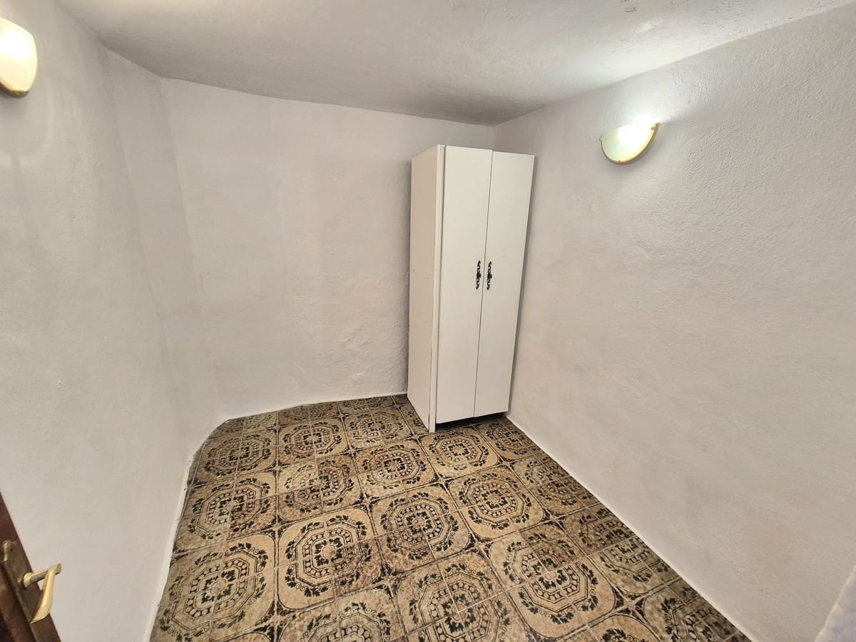 2 soverom Kjedet enebolig til salgs i Coin - € 109 000 (Ref: 9296055)