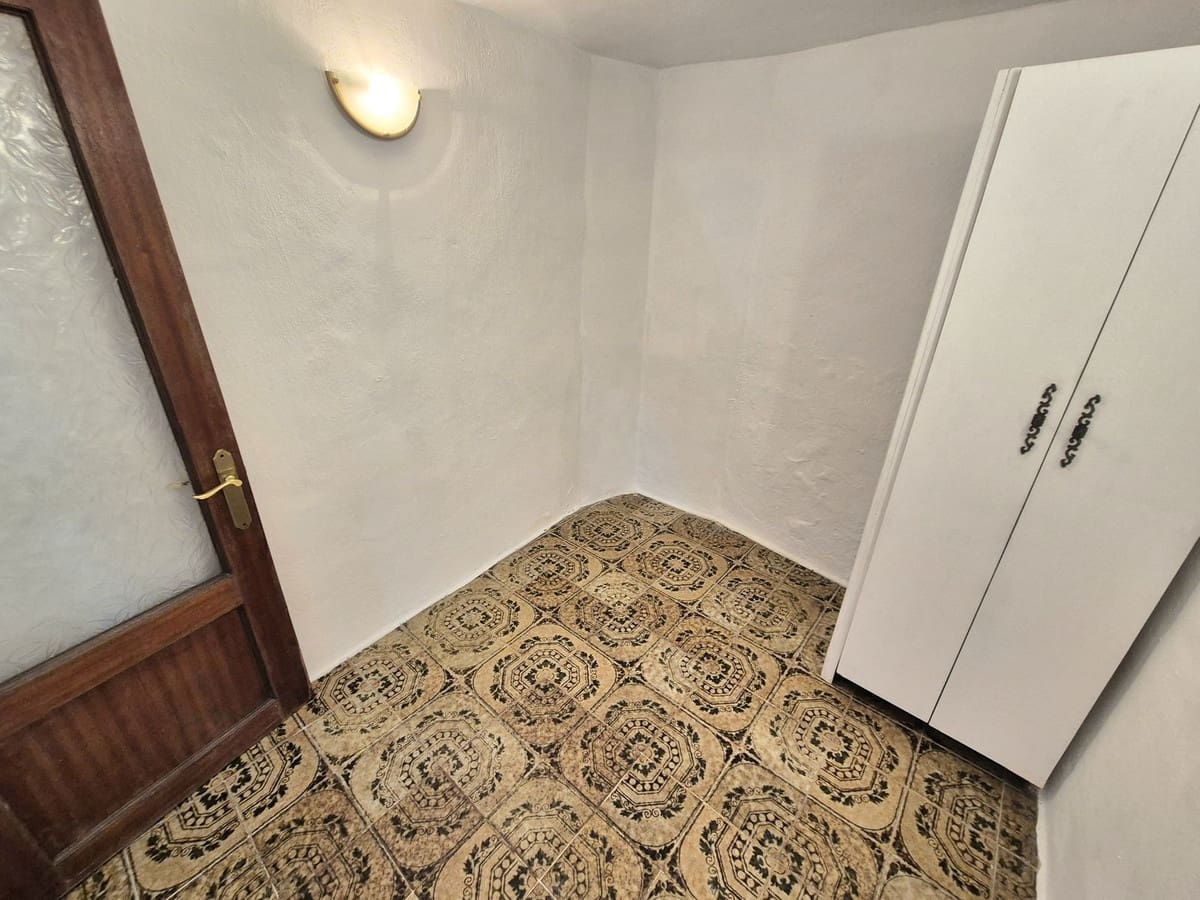 2 soverom Kjedet enebolig til salgs i Coin - € 109 000 (Ref: 9296055)